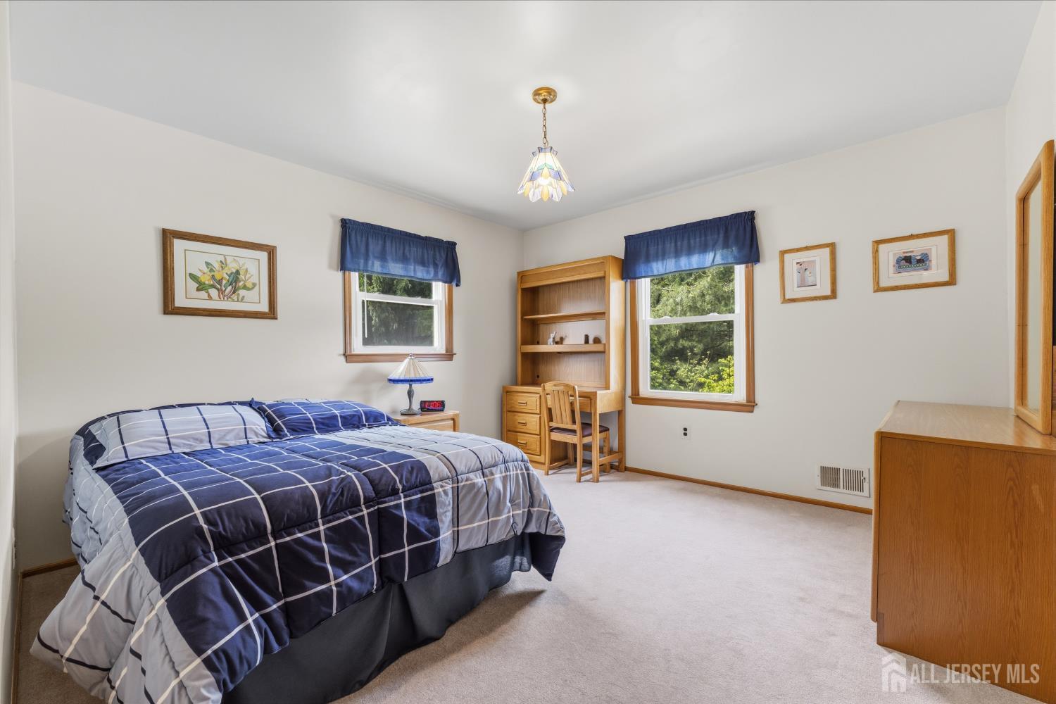 18 Nathaniel Street Monroe NJ 08831