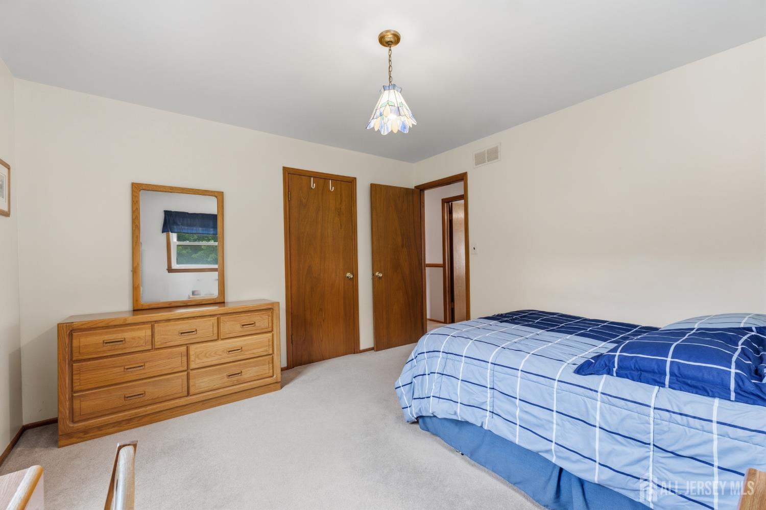 18 Nathaniel Street Monroe NJ 08831