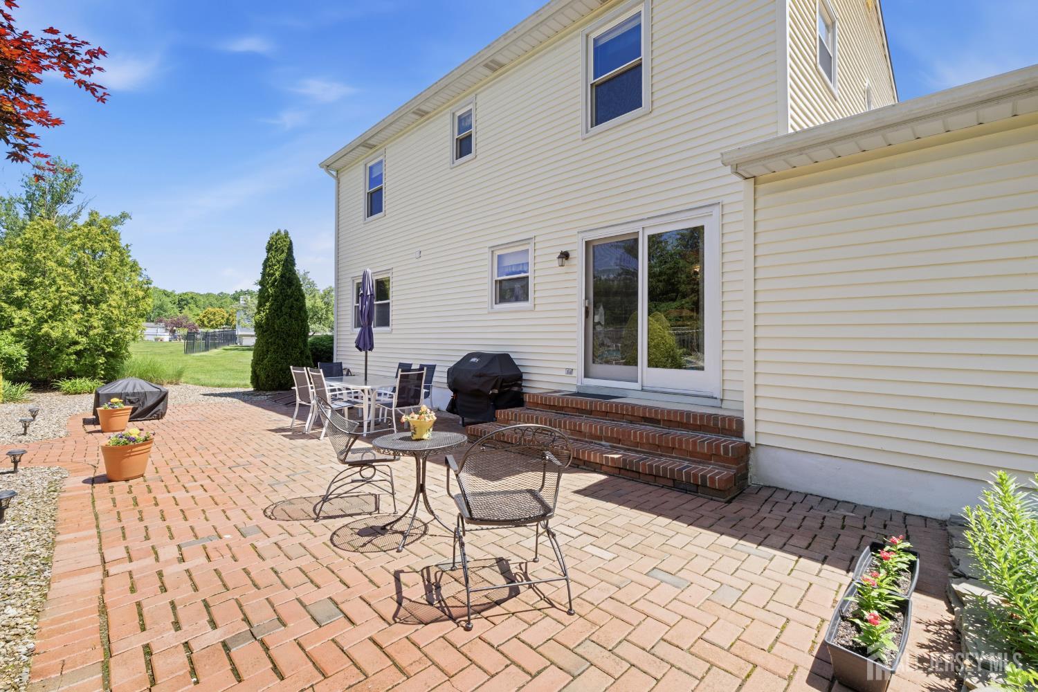 18 Nathaniel Street Monroe NJ 08831