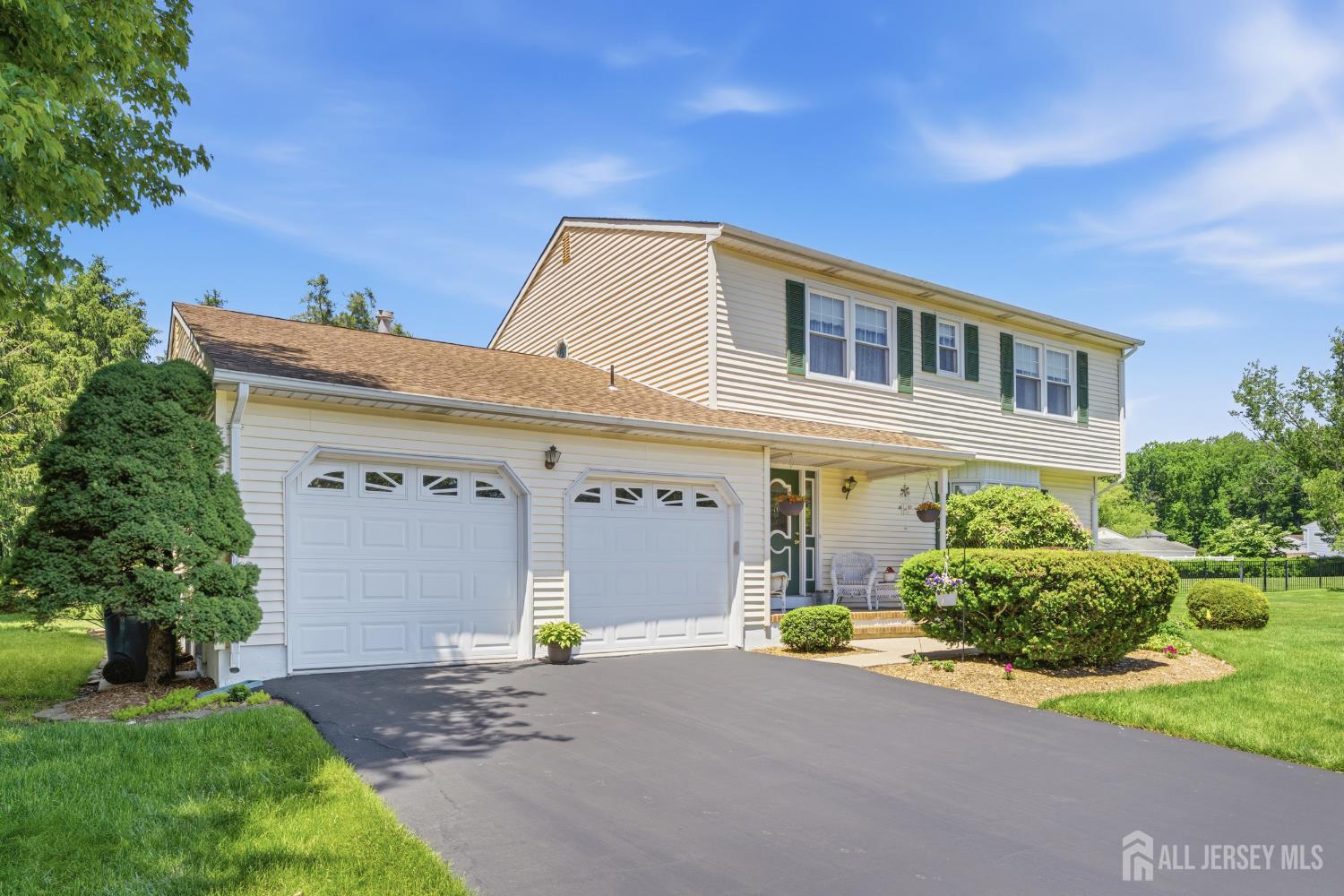 18 Nathaniel Street Monroe NJ 08831