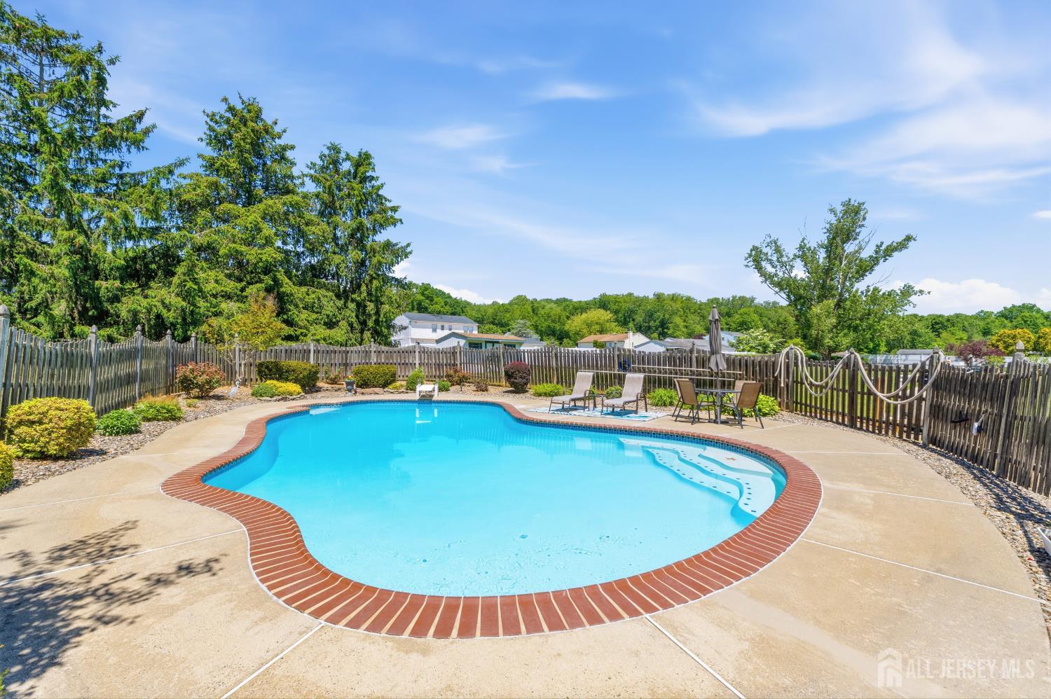 18 Nathaniel Street Monroe NJ 08831