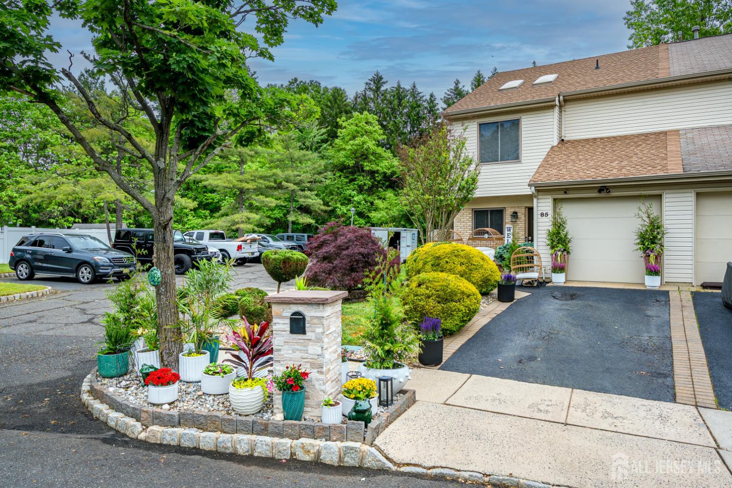 85 Homestead Drive Old Bridge NJ 07747