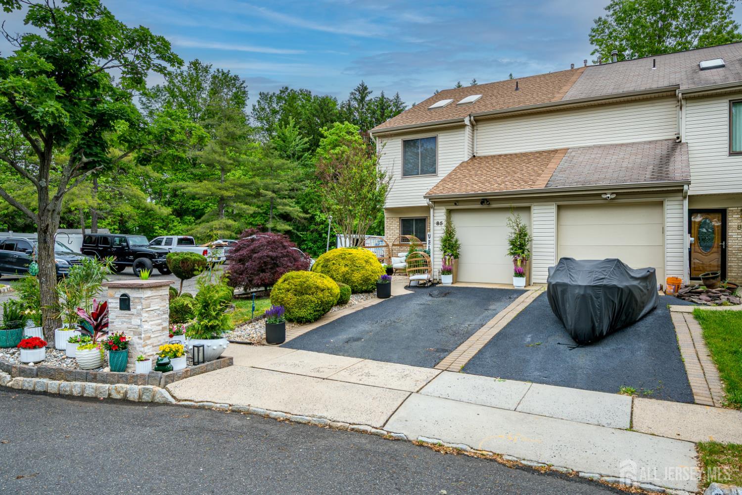 85 Homestead Drive Old Bridge NJ 07747
