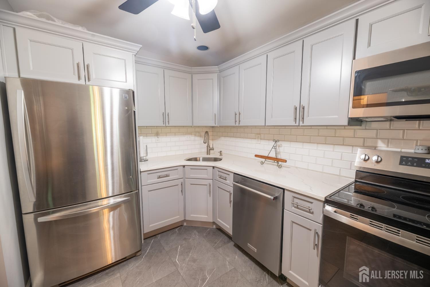 13 Mine Road Jamesburg NJ 08831