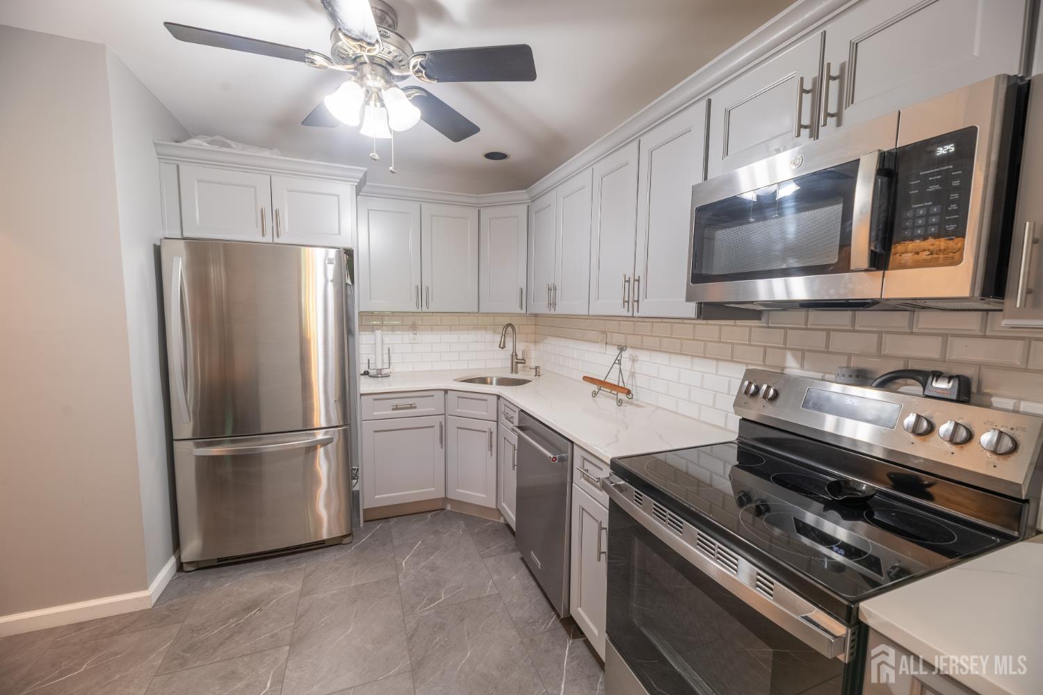 13 Mine Road Jamesburg NJ 08831