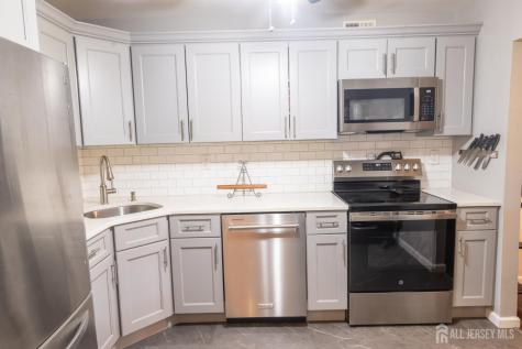 13 Mine Road Jamesburg NJ 08831