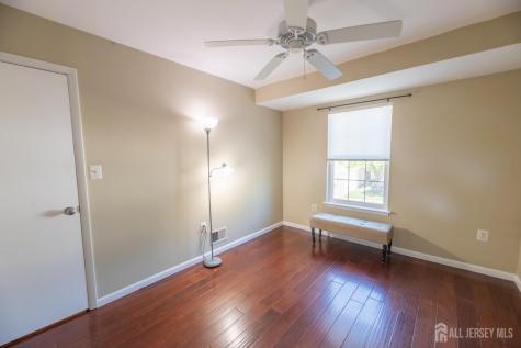 13 Mine Road Jamesburg NJ 08831