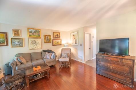13 Mine Road Jamesburg NJ 08831
