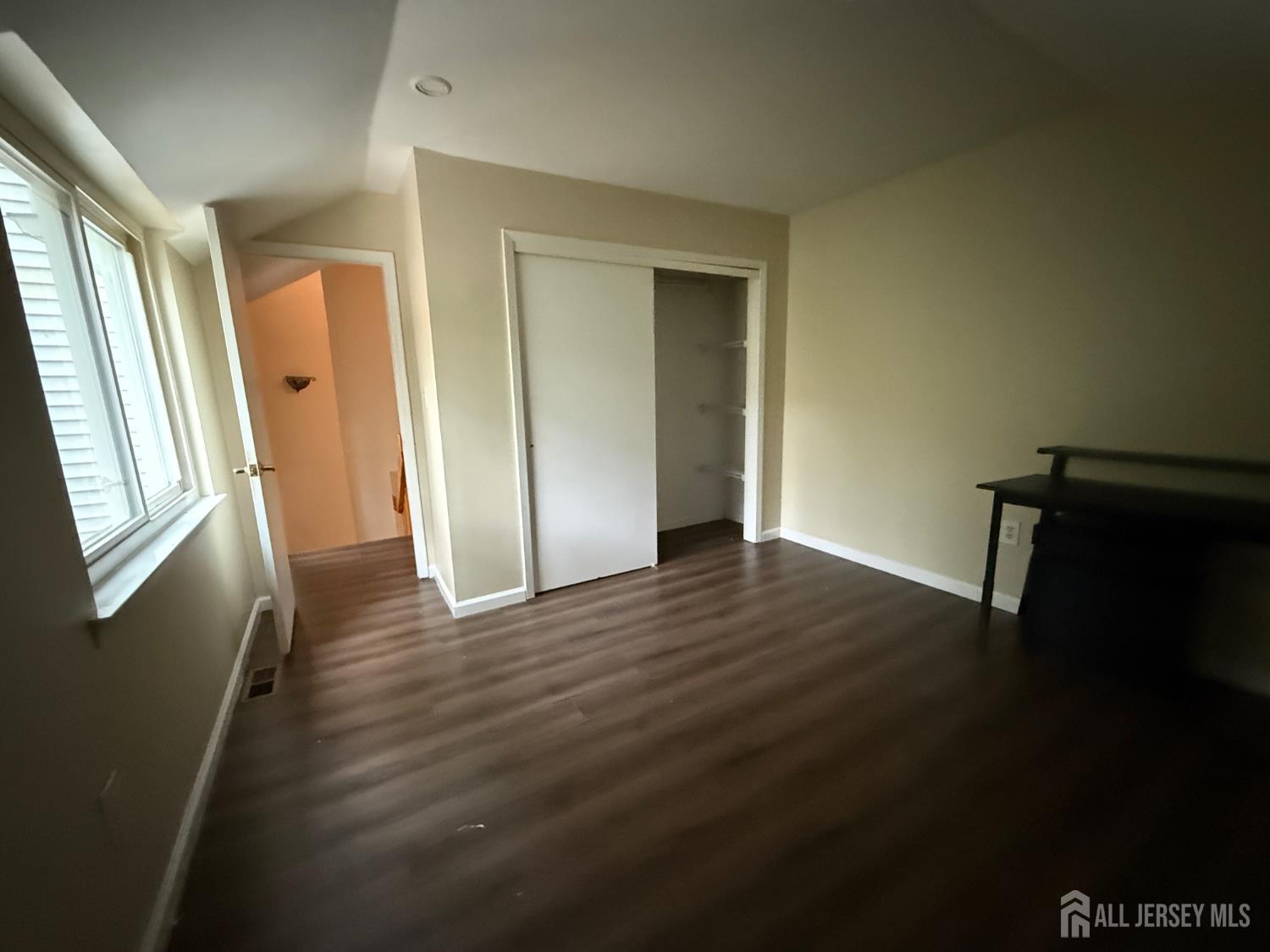 1038 Schmidt Lane North Brunswick NJ 08902
