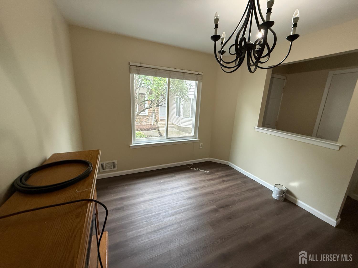 1038 Schmidt Lane North Brunswick NJ 08902