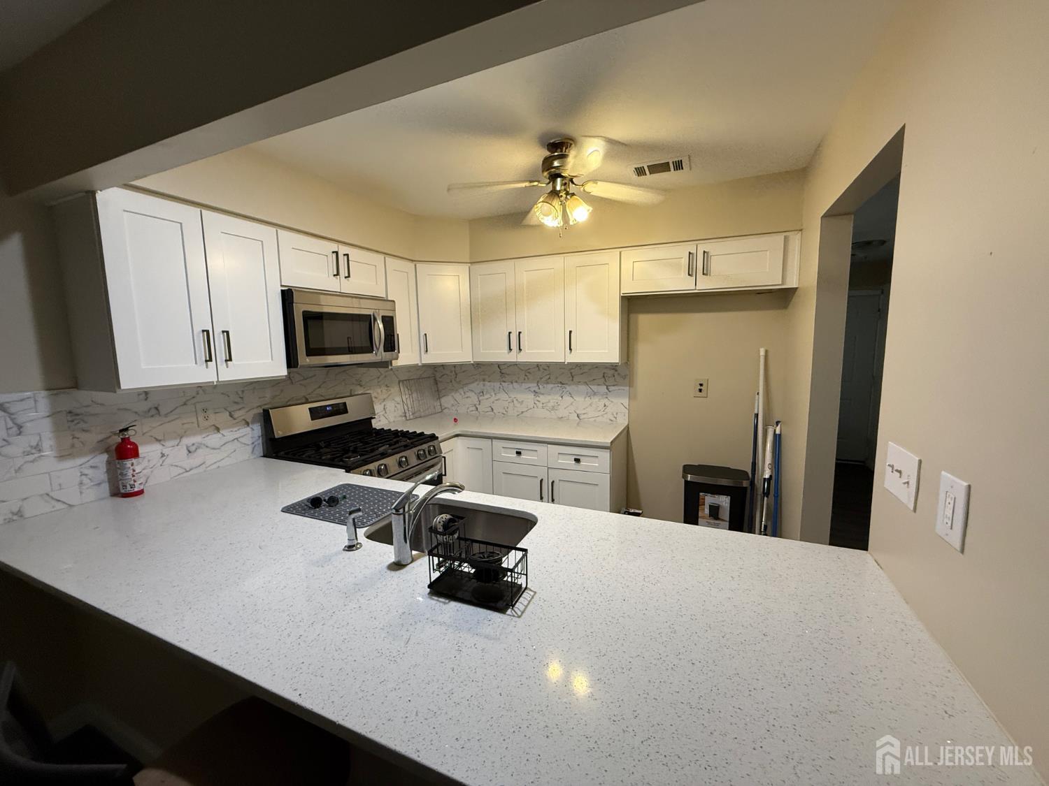 1038 Schmidt Lane North Brunswick NJ 08902