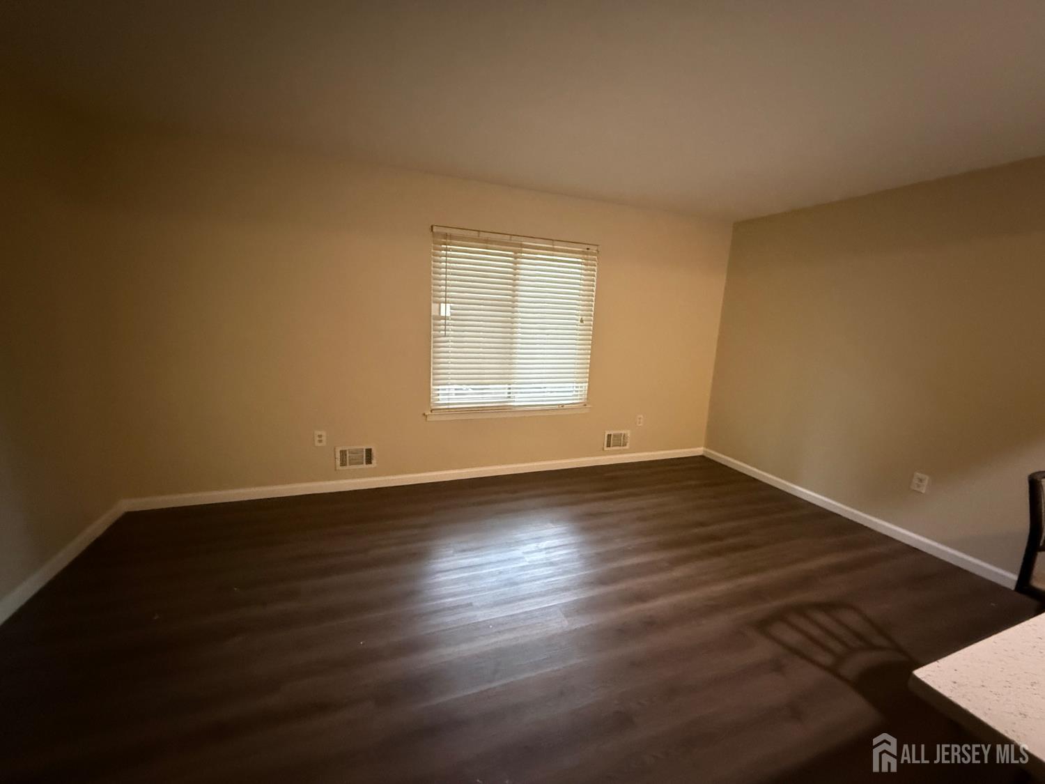 1038 Schmidt Lane North Brunswick NJ 08902