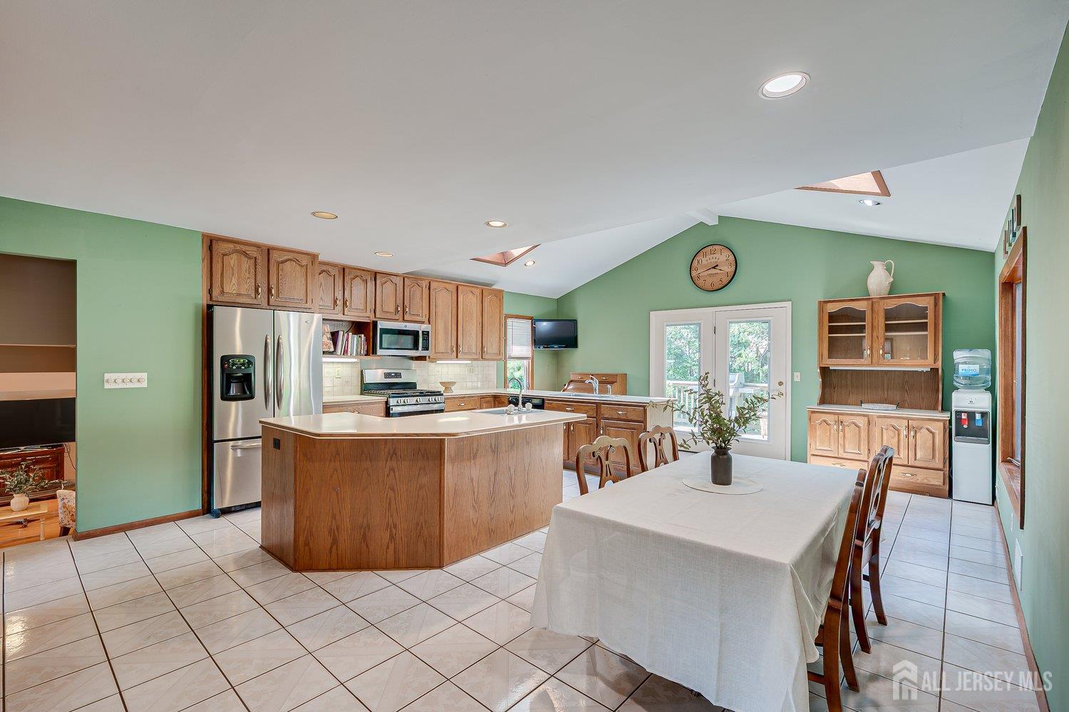 48 Frost Avenue W Edison NJ 08820