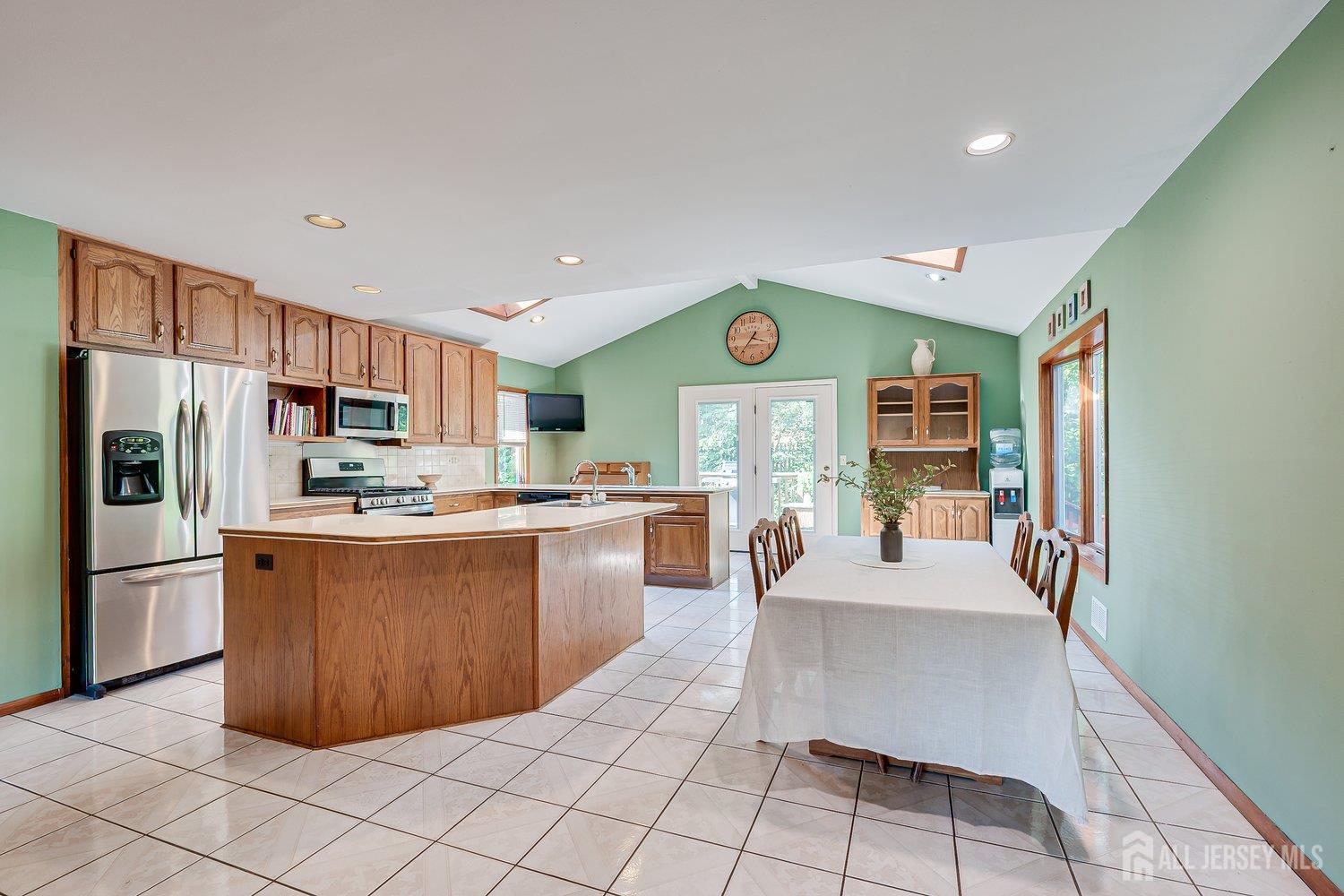 48 Frost Avenue W Edison NJ 08820