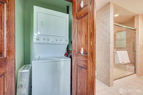 48 Frost Avenue W Edison NJ 08820