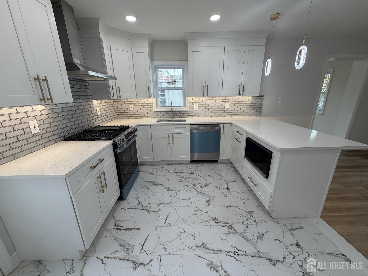 565 Crows Mill Road Fords NJ 08863