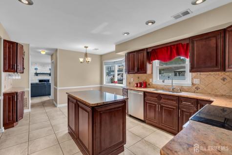 23 N Rhoda Street N Monroe NJ 08831