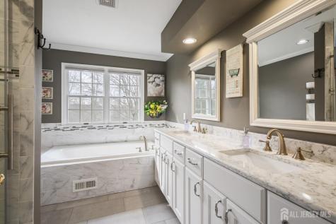 3 Milburne Lane Robbinsville NJ 08691