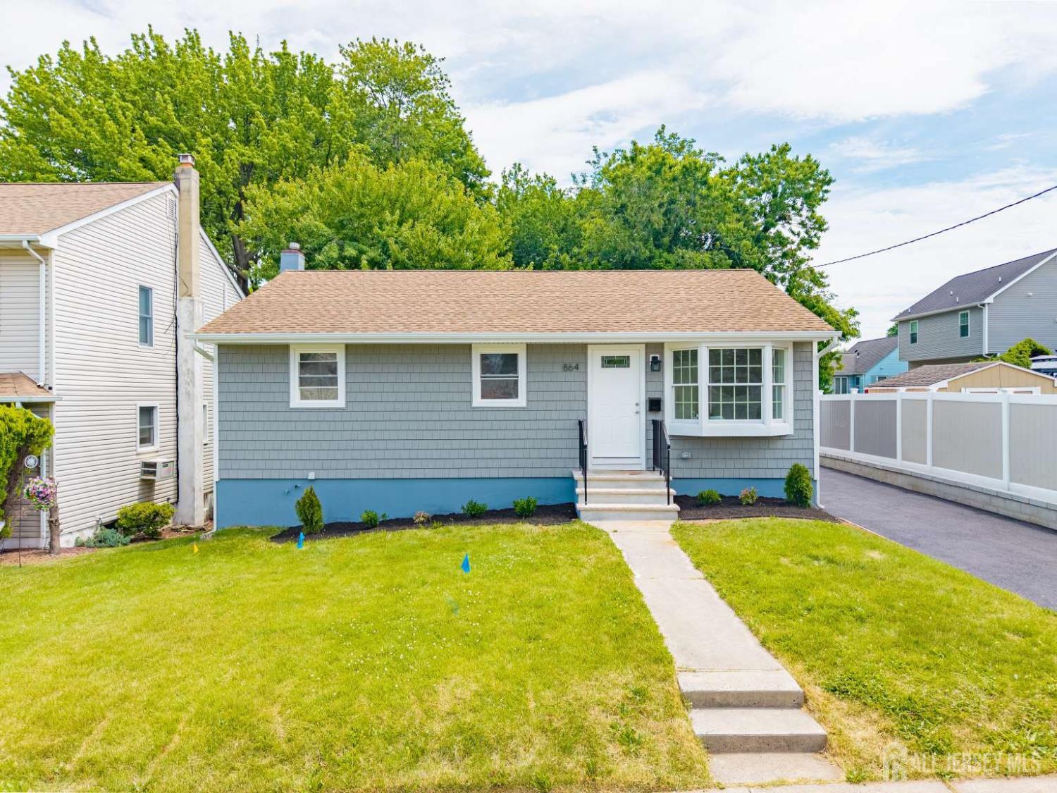 864 Court Street Woodbridge Proper NJ 07095