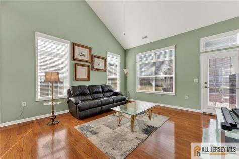 8 Turret Drive Monroe NJ 08831