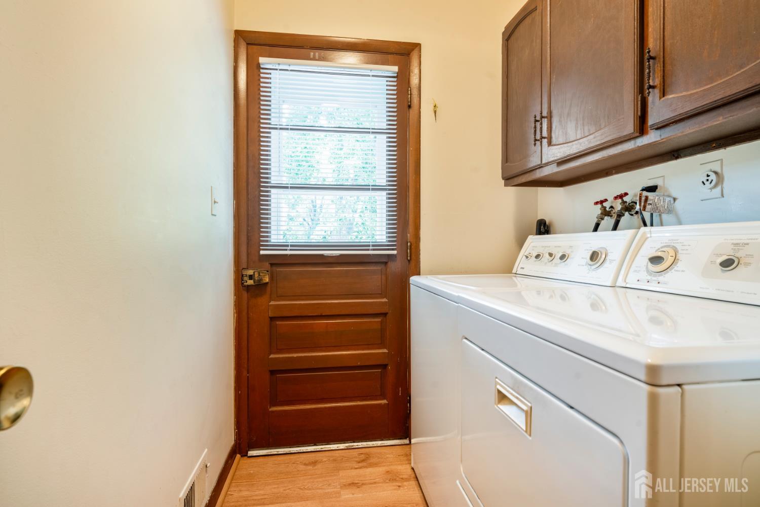 5 Sussex Road East Brunswick NJ 08816