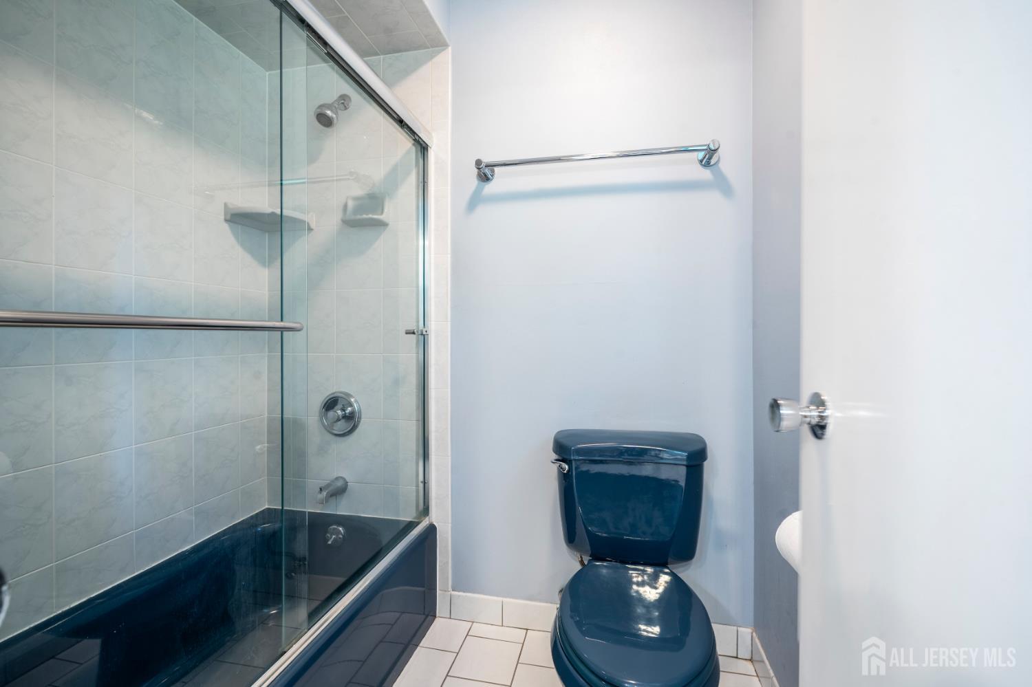 5 Sussex Road East Brunswick NJ 08816