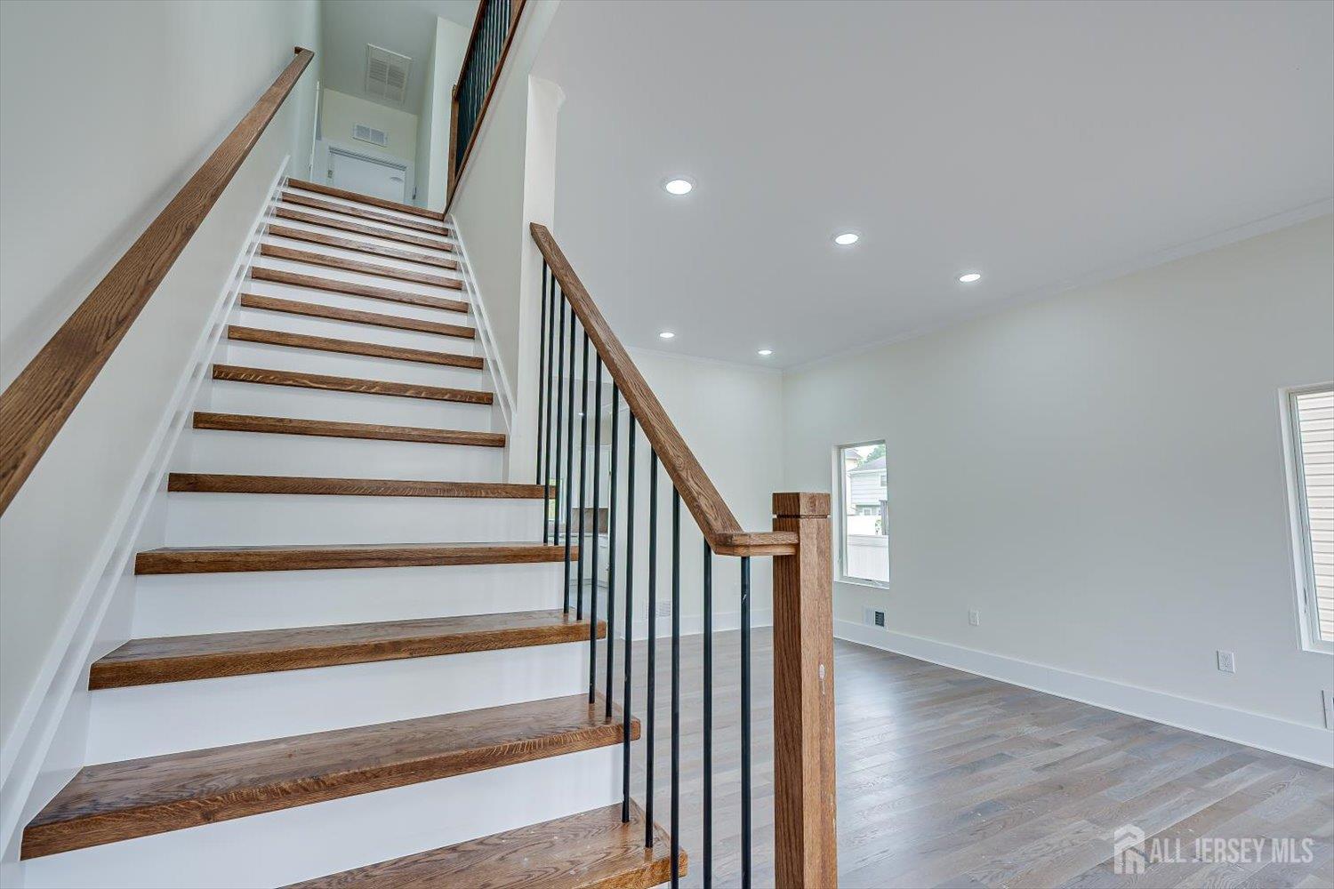 12 Hyde Avenue Iselin NJ 08830