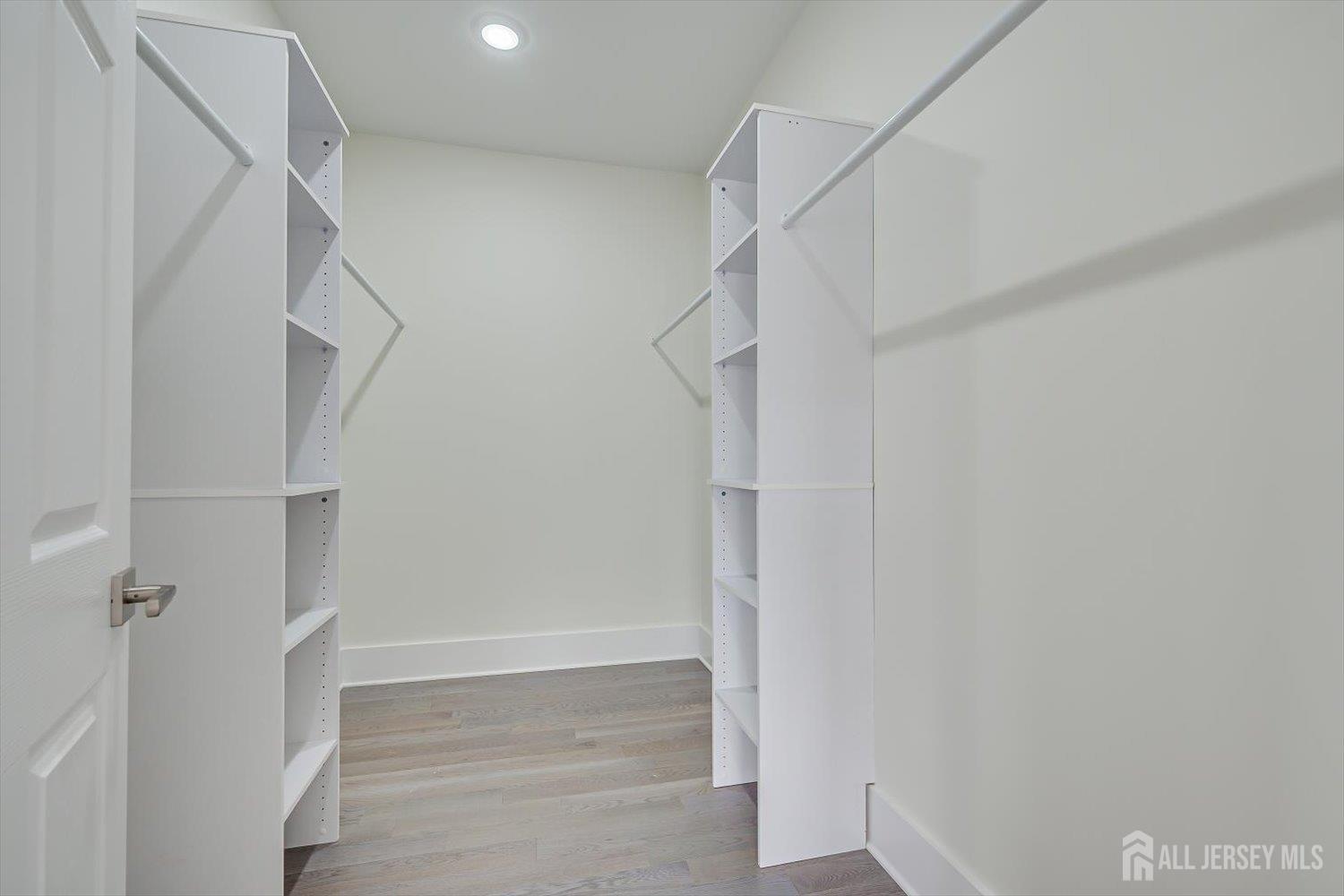 12 Hyde Avenue Iselin NJ 08830