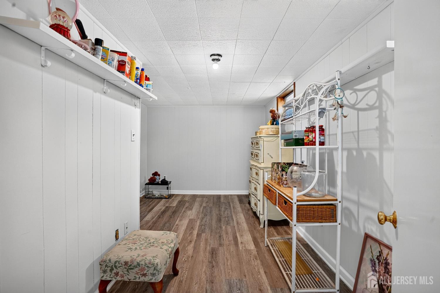 23 Monroe Avenue Carteret NJ 07008