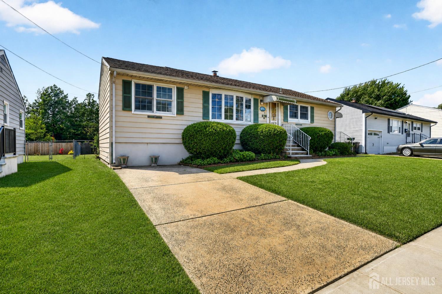 23 Monroe Avenue Carteret NJ 07008