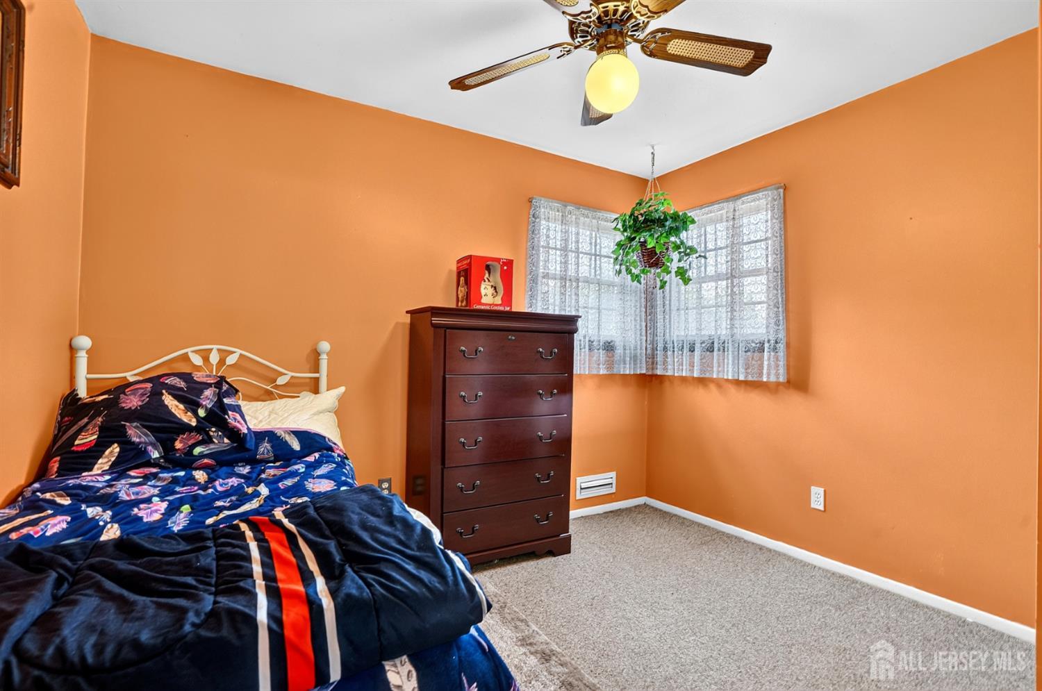 23 Monroe Avenue Carteret NJ 07008