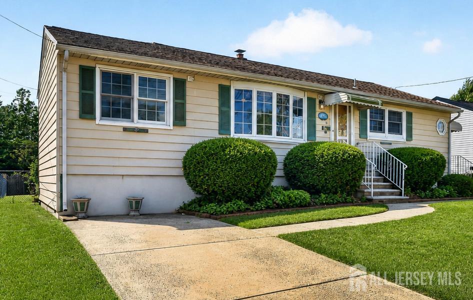 23 Monroe Avenue Carteret NJ 07008