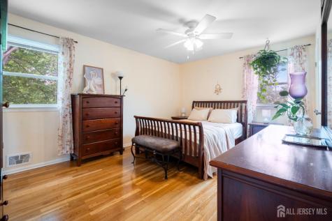 6 Eileen Court East Brunswick NJ 08816