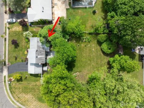 6 Eileen Court East Brunswick NJ 08816