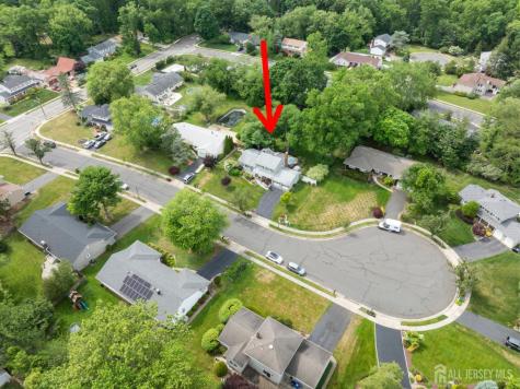 6 Eileen Court East Brunswick NJ 08816