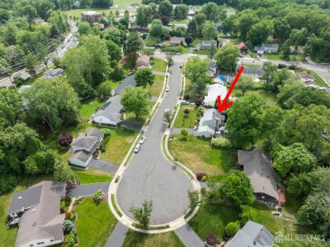 6 Eileen Court East Brunswick NJ 08816