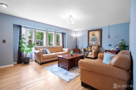 6 Eileen Court East Brunswick NJ 08816