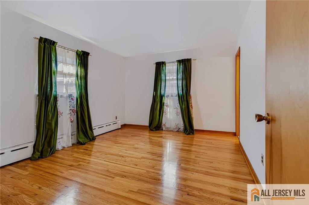 724 Columbus Circle Perth Amboy NJ 08861