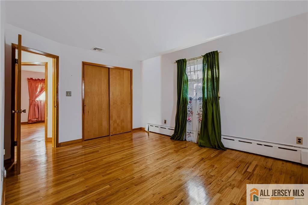 724 Columbus Circle Perth Amboy NJ 08861