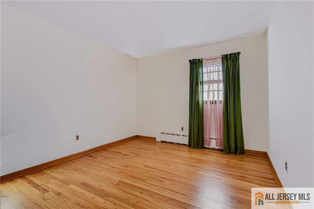 724 Columbus Circle Perth Amboy NJ 08861