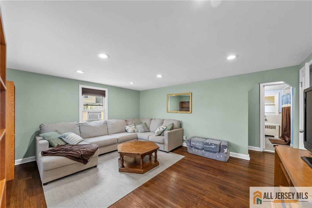 366 William Street Piscataway NJ 08854