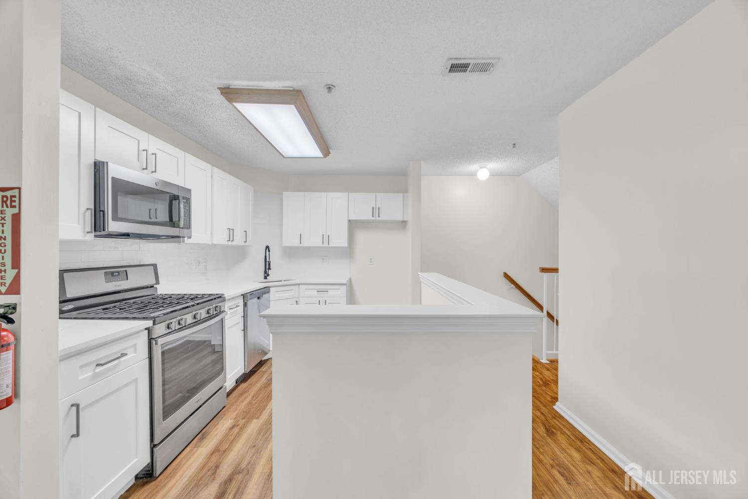 273 Prestwick Way Edison NJ 08820