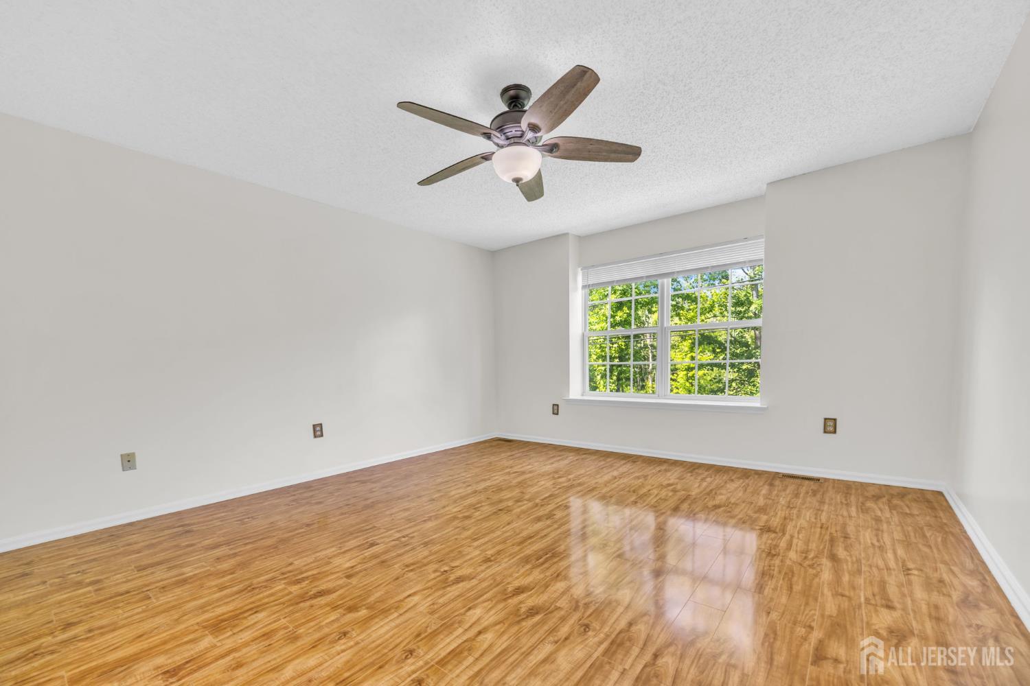 273 Prestwick Way Edison NJ 08820