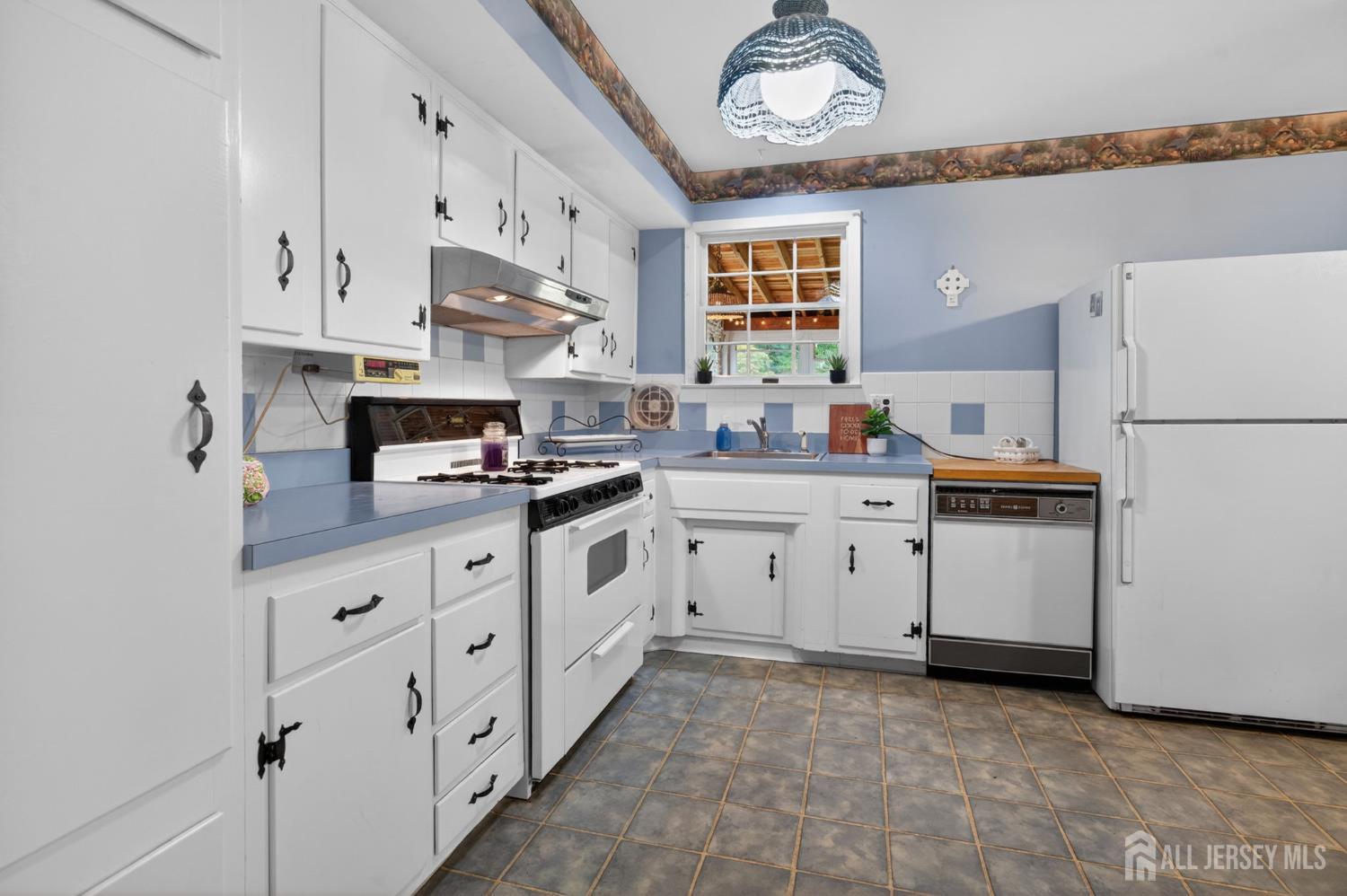287 Crestwood Drive Milltown NJ 08850