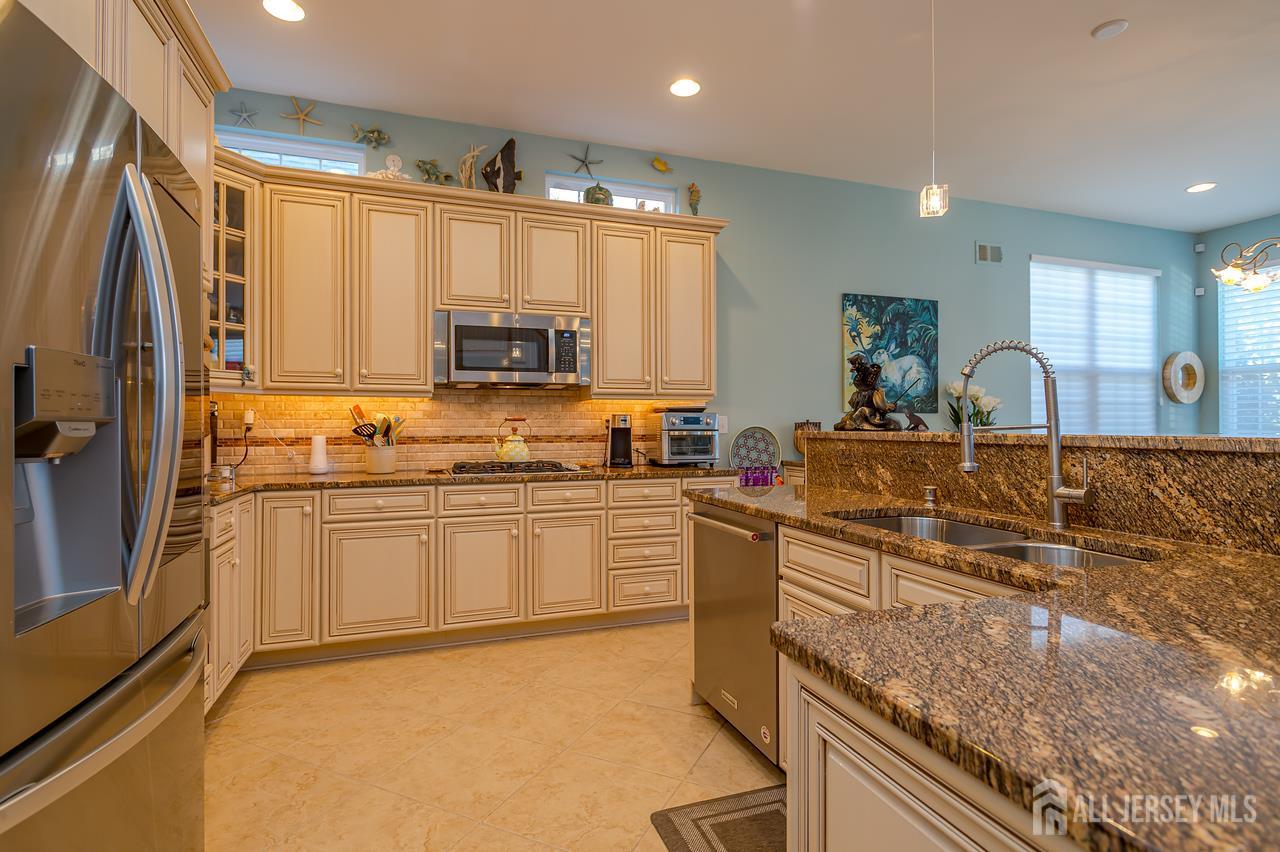 5 Long Cove Drive Monroe NJ 08831