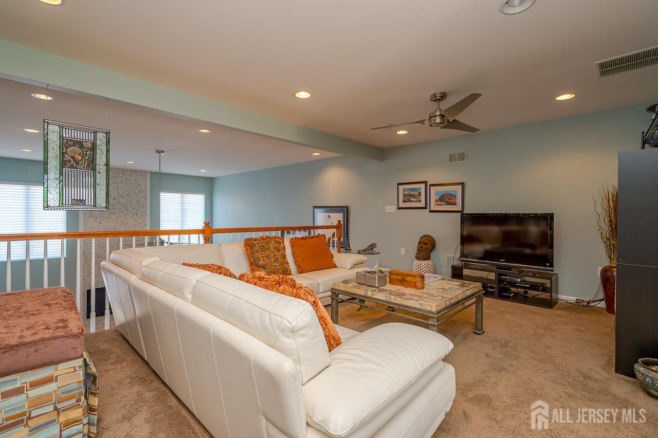 5 Long Cove Drive Monroe NJ 08831