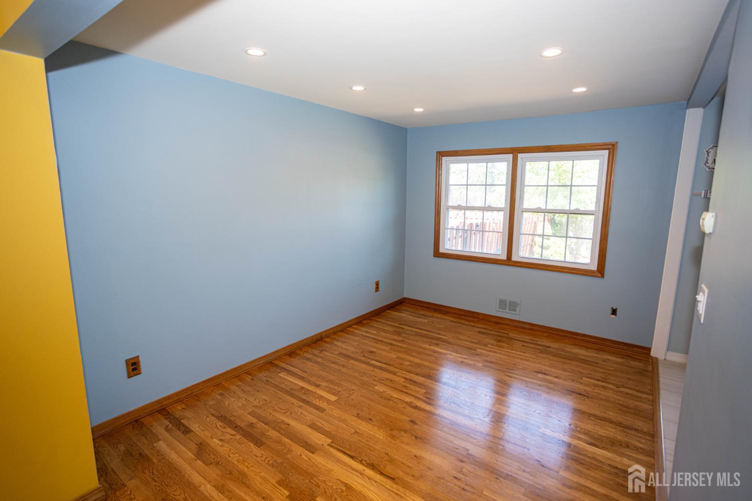 4 Cheltenham Place Sayreville NJ 08872