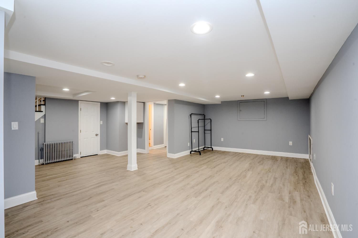 12 Taylor Drive New Brunswick NJ 08901