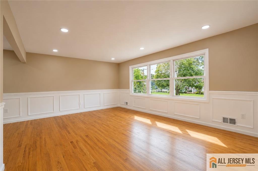 31 Shearn Drive Middlesex NJ 08846