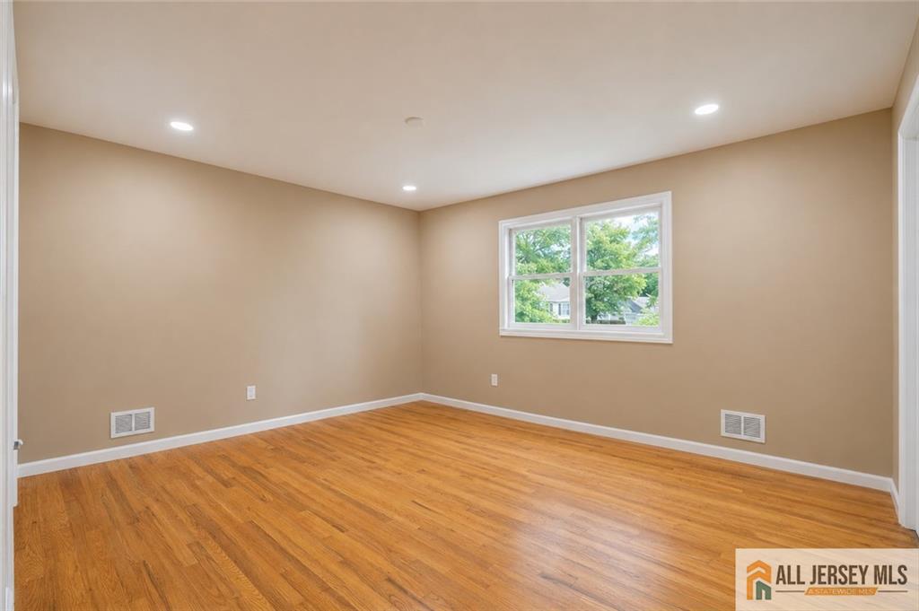 31 Shearn Drive Middlesex NJ 08846